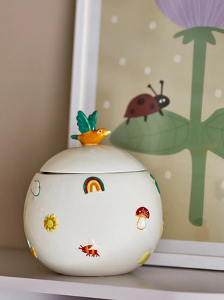 Agnes pot met deksel naturel 12cm van Bloomingville Mini, toegepast in een sfeervolle interieursetting