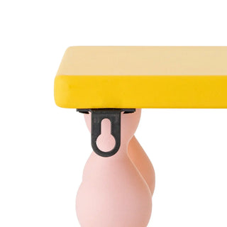 Bibiola rek hout geel van Bloomingville Mini, van bovenaf met vorm en indeling zichtbaar