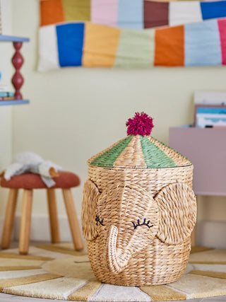 Bobo opbergmand waterhyacint naturel 50cm van Bloomingville Mini, in een gestileerde productopstelling