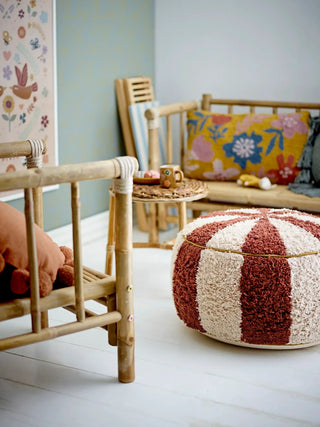 Charoline poef katoen bruin 44cm van Bloomingville Mini, van opzij met verhoudingen en constructie zichtbaar