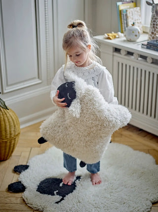 Dolly vloerkleed wol wit 84cm van Bloomingville Mini, toegepast in een sfeervolle interieursetting