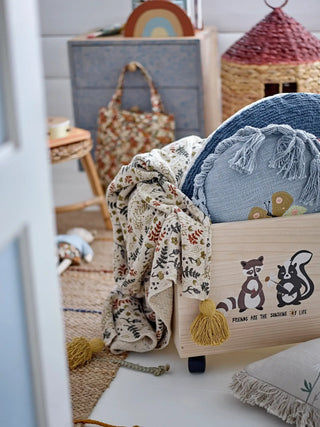 Filipa plaid gerecycled katoen 130x160cm van Bloomingville Mini, toegepast in een sfeervolle interieursetting