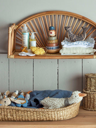 Gaspard knuffel polyester wit 20cm van Bloomingville Mini, in een gestileerde productopstelling