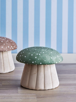 Lue poef polyester groen 37cm van Bloomingville Mini, toegepast in een sfeervolle interieursetting