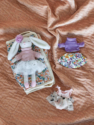 Milly konijnenpop multicolor van Bloomingville Mini, aan de achterzijde met afwerking zichtbaar