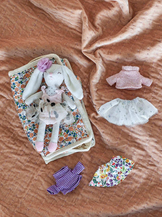 Milly konijnenpop multicolor van Bloomingville Mini, in een gestileerde productopstelling