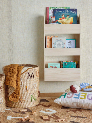 Moris wandrek paulowniahout naturel 70cm van Bloomingville Mini, toegepast in een sfeervolle interieursetting