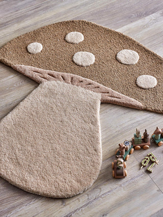 Mushroom vloerkleed bruin 90cm van Bloomingville Mini, toegepast in een sfeervolle interieursetting