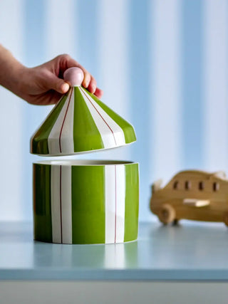 Opbergpot aardewerk groen Cimmi 25 cm van Bloomingville Mini, toegepast in een sfeervolle interieursetting