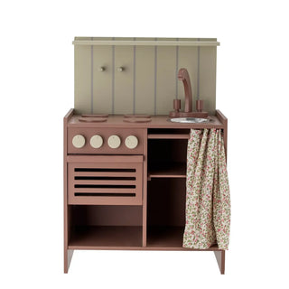Pippi speelkeuken hout bruin van Bloomingville Mini, aan de achterzijde met afwerking zichtbaar