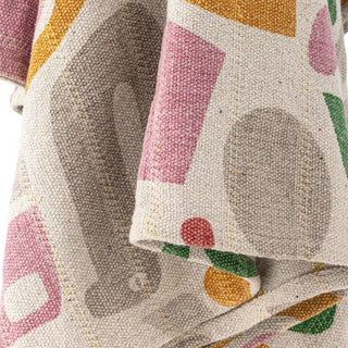 Plaid Filur gerecycled katoen 130×160 cm van Bloomingville Mini, toegepast in een stijlvolle woonkamer