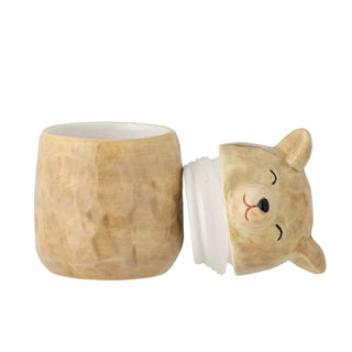 Puk pot met deksel aardewerk bruin 12cm van Bloomingville Mini, schuin bekeken met vorm en afwerking zichtbaar