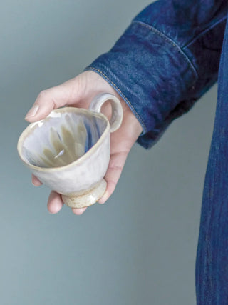 Mok aardewerk nature Imogen 175ml van Bloomingville, toegepast in een sfeervolle interieursetting
