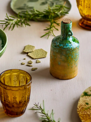 Oliefles aardewerk groen Yuma - 425ml van Bloomingville, in een gestileerde detailopstelling