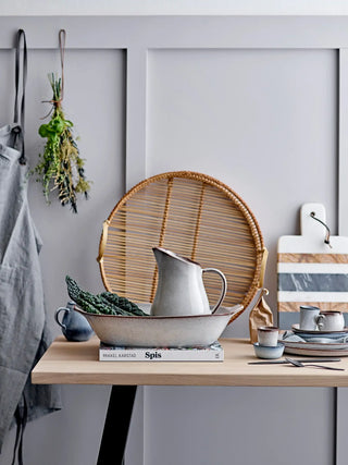 Ovenschaal aardewerk nature Sandrine 42cm van Bloomingville, toegepast in een sfeervolle interieursetting