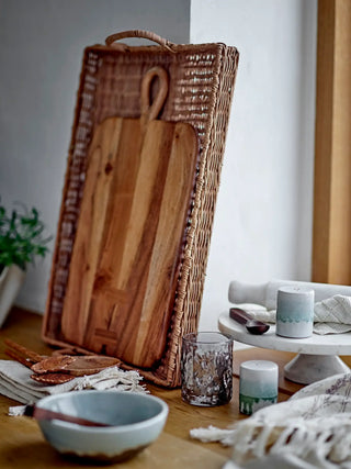 Peper en zoutstel aardewerk groen Paula van Bloomingville, in een gestileerde productopstelling
