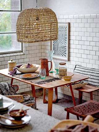 Placemat jute bruin Im 35x50cm van Bloomingville, toegepast in een sfeervolle interieursetting