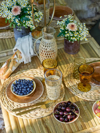 Placemat waterhyacint nature Ydun 35cm van Bloomingville, in een gestileerde detailopstelling