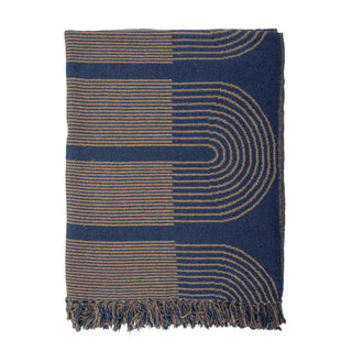 Plaid gerecycled katoen blauw Tiffanie 130x160cm van Bloomingville, in een gestileerde detailopstelling