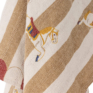 Plaid gerecycled katoen nature Merry-go-round 130x160cm van Bloomingville, van dichtbij met weefpatroon, paardendessin en franjes
