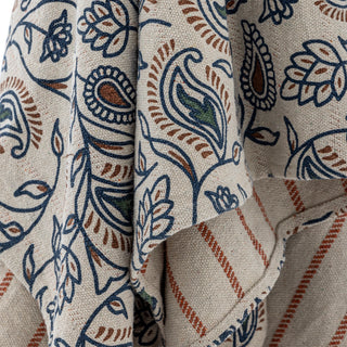 Plaid gerecycled katoen Paisley 130x160cm van Bloomingville, toegepast in een sfeervolle interieursetting