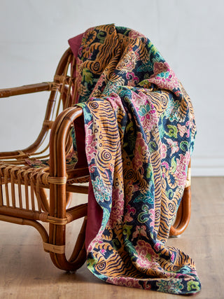 Plaid katoen multi Lester - 127x152cm van Bloomingville, toegepast in een sfeervolle interieursetting