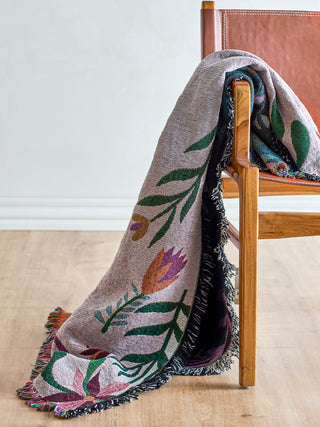 Plaid Yash 130×160 cm van Bloomingville, toegepast in een sfeervolle interieursetting