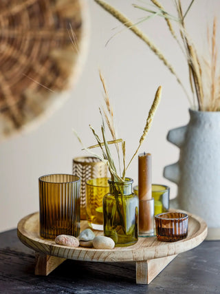 Plateau glas nature Sanga 32cm van Bloomingville, toegepast in een sfeervolle interieursetting
