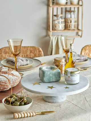 Plateau marmer wit Fenya 30cm van Bloomingville, in een gestileerde detailopstelling