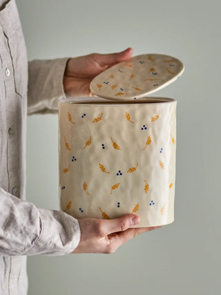 Pot aardewerk wit Pippine van Bloomingville, toegepast in een sfeervolle interieursetting
