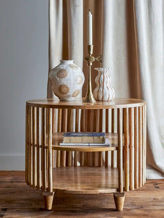 Salontafel mangohout Sali rond 60cm van Bloomingville, van opzij met verhoudingen en constructie zichtbaar