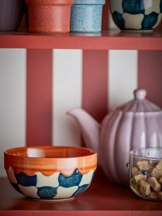 Schaal aardewerk blauw Check 14cm - set van 4 van Bloomingville, toegepast in een sfeervolle interieursetting