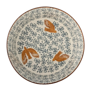 Schaal aardewerk blauw Hezha 28cm van Bloomingville, geplaatst in een ruimtelijke woonomgeving