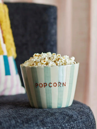 Schaal aardewerk popcorn 17cm van Bloomingville, aan de achterzijde met afwerking zichtbaar