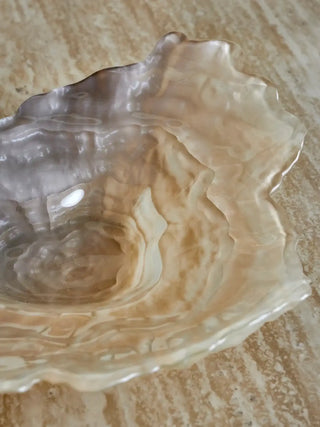 Schaal glas beige Aiku 38cm van Bloomingville, aan de achterzijde met afwerking zichtbaar