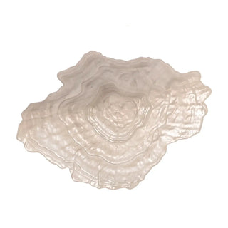Schaal glas beige Aiku 38cm van Bloomingville, met materiaal en structuur van dichtbij zichtbaar