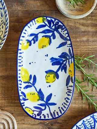 Serveerschaal aardewerk blauw Maxima 29cm van Bloomingville, toegepast in een sfeervolle interieursetting