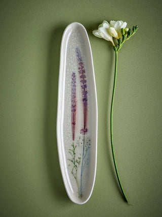 Serveerschaal aardewerk nature Bea 35cm van Bloomingville, toegepast in een sfeervolle interieursetting