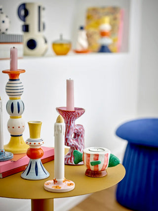 Set decoratie kaarsen aardewerk blauw Heida van Bloomingville, toegepast in een sfeervolle interieursetting