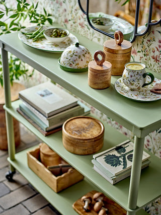 Sidetable Harald met wielen groen van Bloomingville, van opzij met verhoudingen en constructie zichtbaar