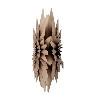 Ster papier bruin Elijas 50cm van Bloomingville, schuin bekeken met vorm en afwerking zichtbaar