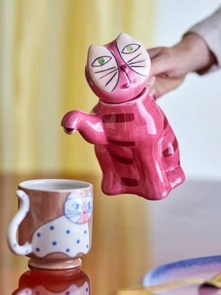 Theepot aardewerk Missy 20cm van Bloomingville, toegepast in een sfeervolle interieursetting