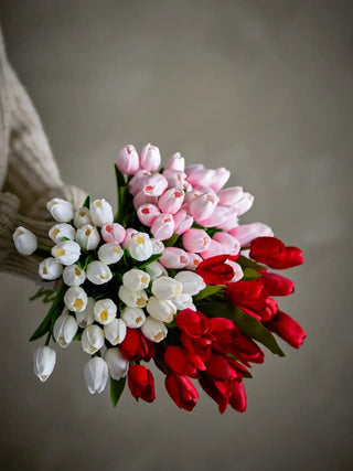 Tulpenboeket roze van Bloomingville, aan de achterzijde met afwerking zichtbaar