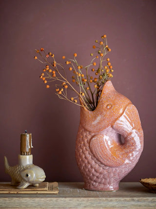 Vaas aardewerk bruin Harvey 23cm van Bloomingville, toegepast in een sfeervolle interieursetting