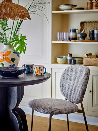 Vaas aardewerk multi Maricala 27cm van Bloomingville, in een gestileerde productopstelling