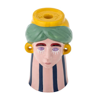 Vaas aardewerk roze Miss Jody 22cm van Bloomingville, schuin bekeken met vorm en afwerking zichtbaar