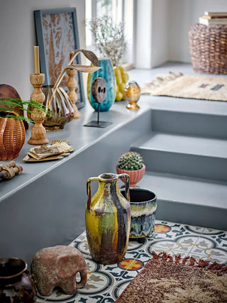 Vaas glas blauw kalian 30cm van Bloomingville, in een gestileerde productopstelling