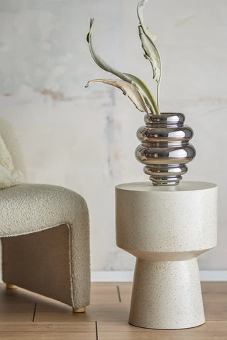 Vaas glas zilver Zorya 21cm van Bloomingville, toegepast in een sfeervolle interieursetting