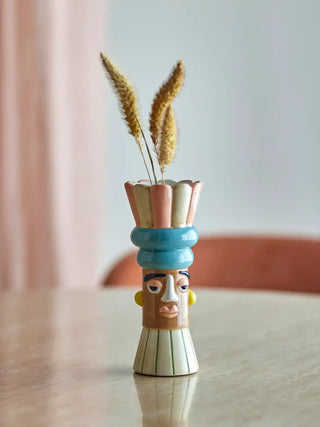 Vaas keramiek multi Minio 17cm van Bloomingville, toegepast in een sfeervolle interieursetting