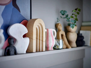 Vaas terracotta beige Cristel 19cm van Bloomingville, in een gestileerde detailopstelling